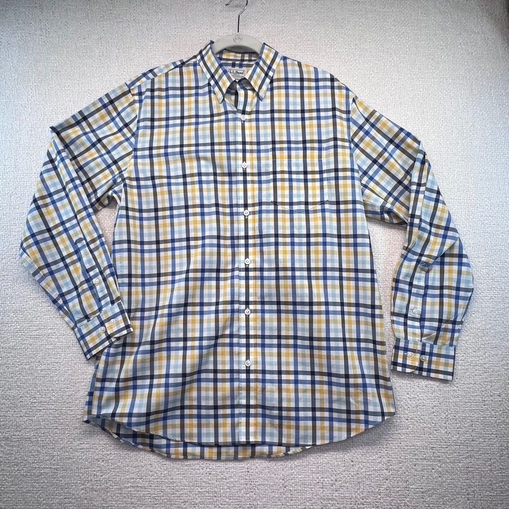 L.L. Bean Men's Traditional Fit Plaid Button Down Long Sleeve Shirt‎